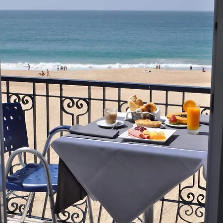 Hotel Mar Bravo Nazaré