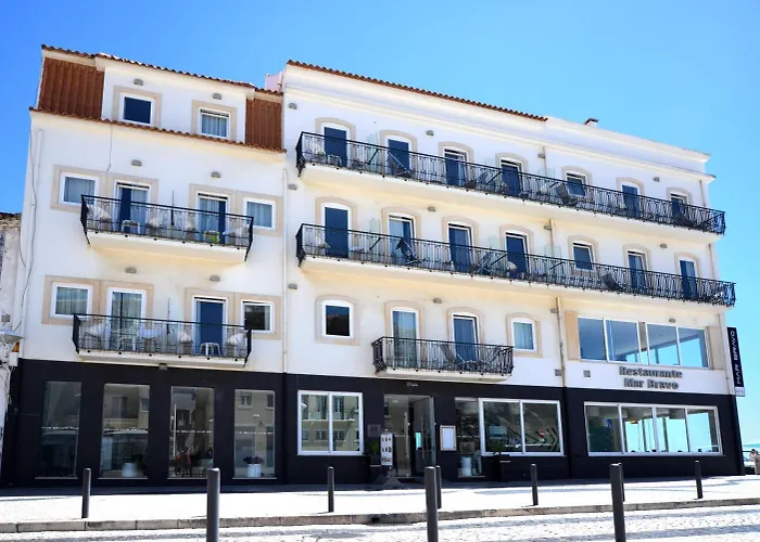 Hotel Mar Bravo Nazaré