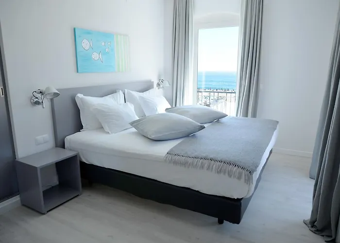 Mar Bravo Hotel Nazaré